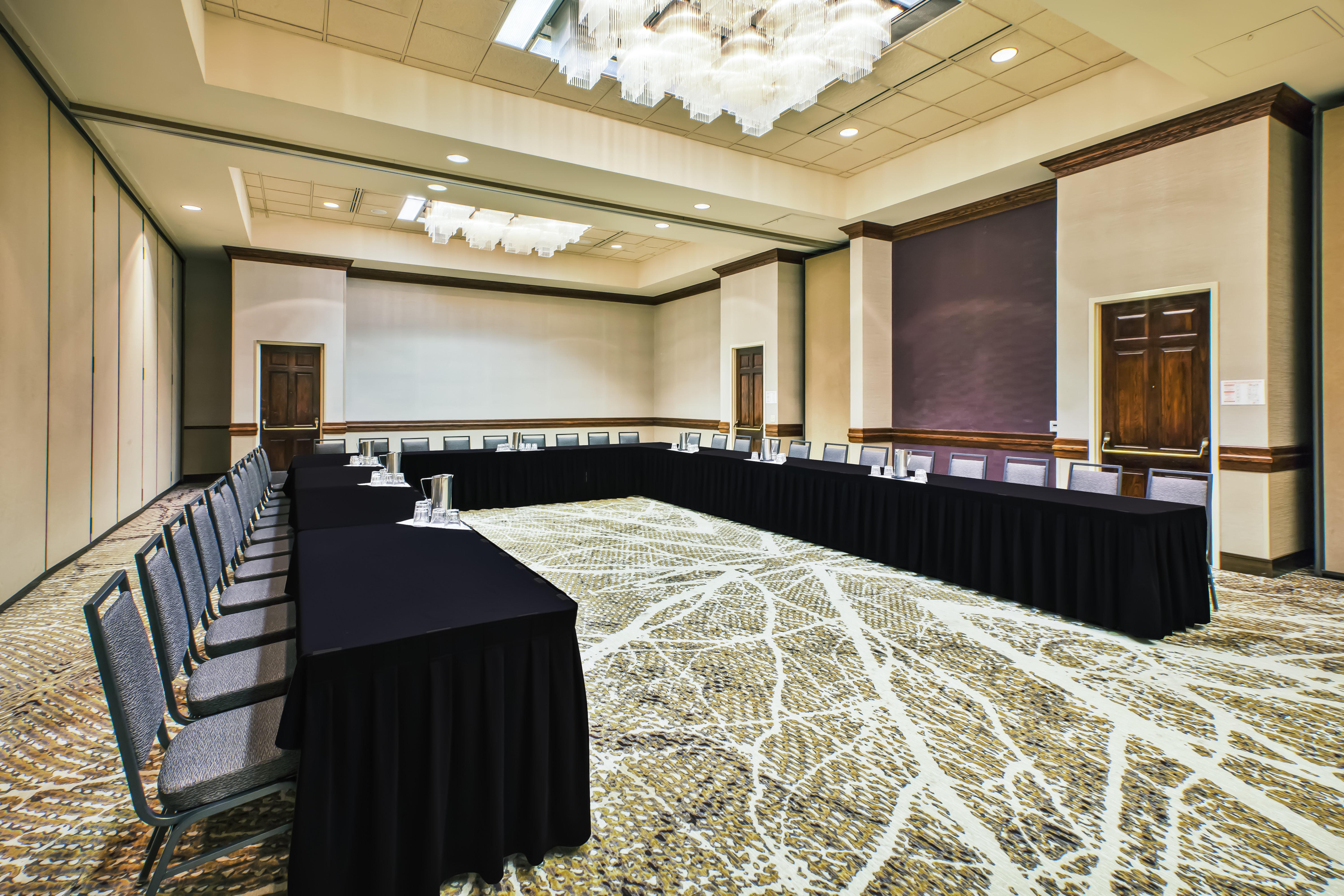Doubletree By Hilton Rapid City Downtown Convention Center Экстерьер фото