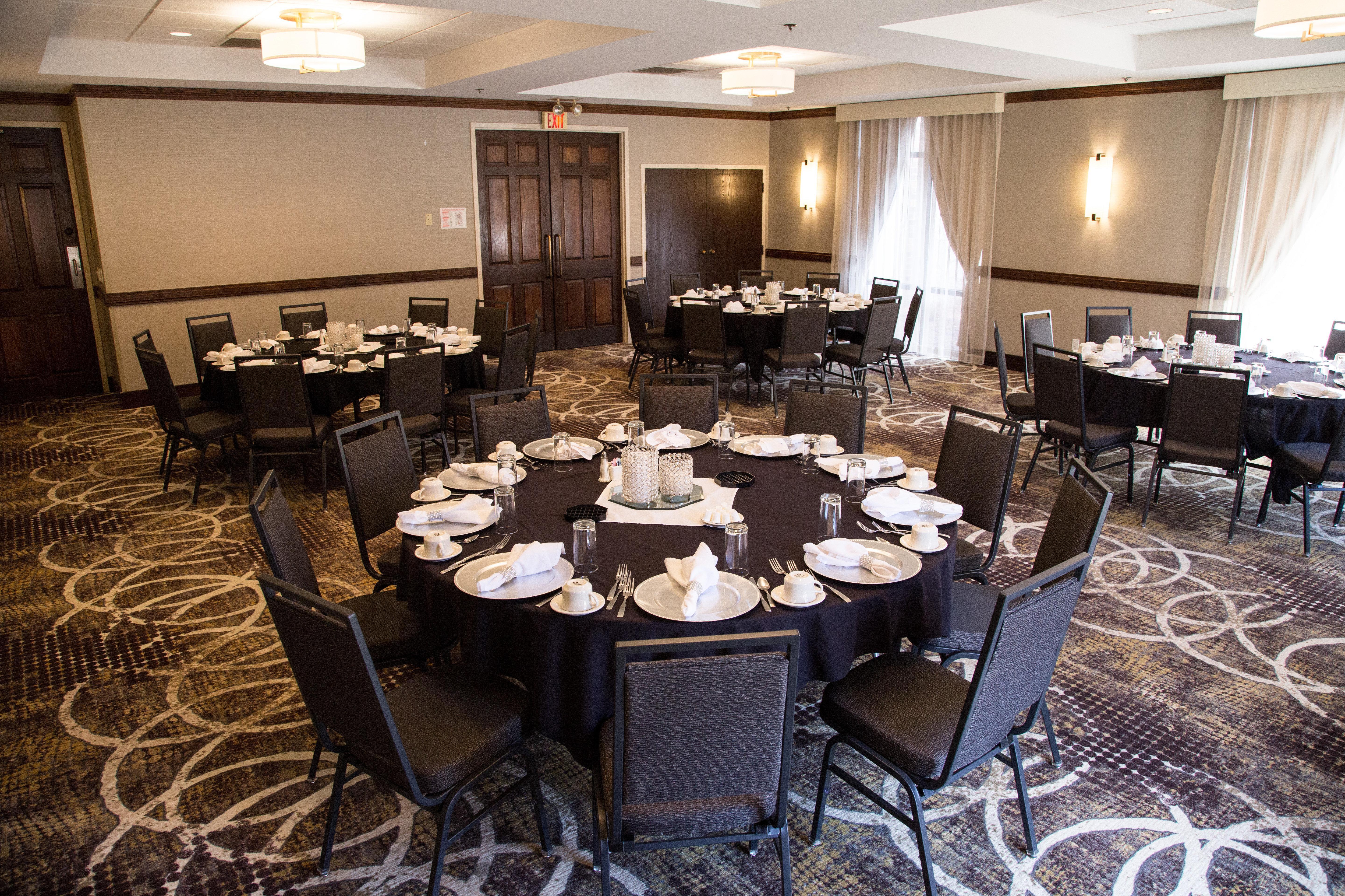 Doubletree By Hilton Rapid City Downtown Convention Center Экстерьер фото